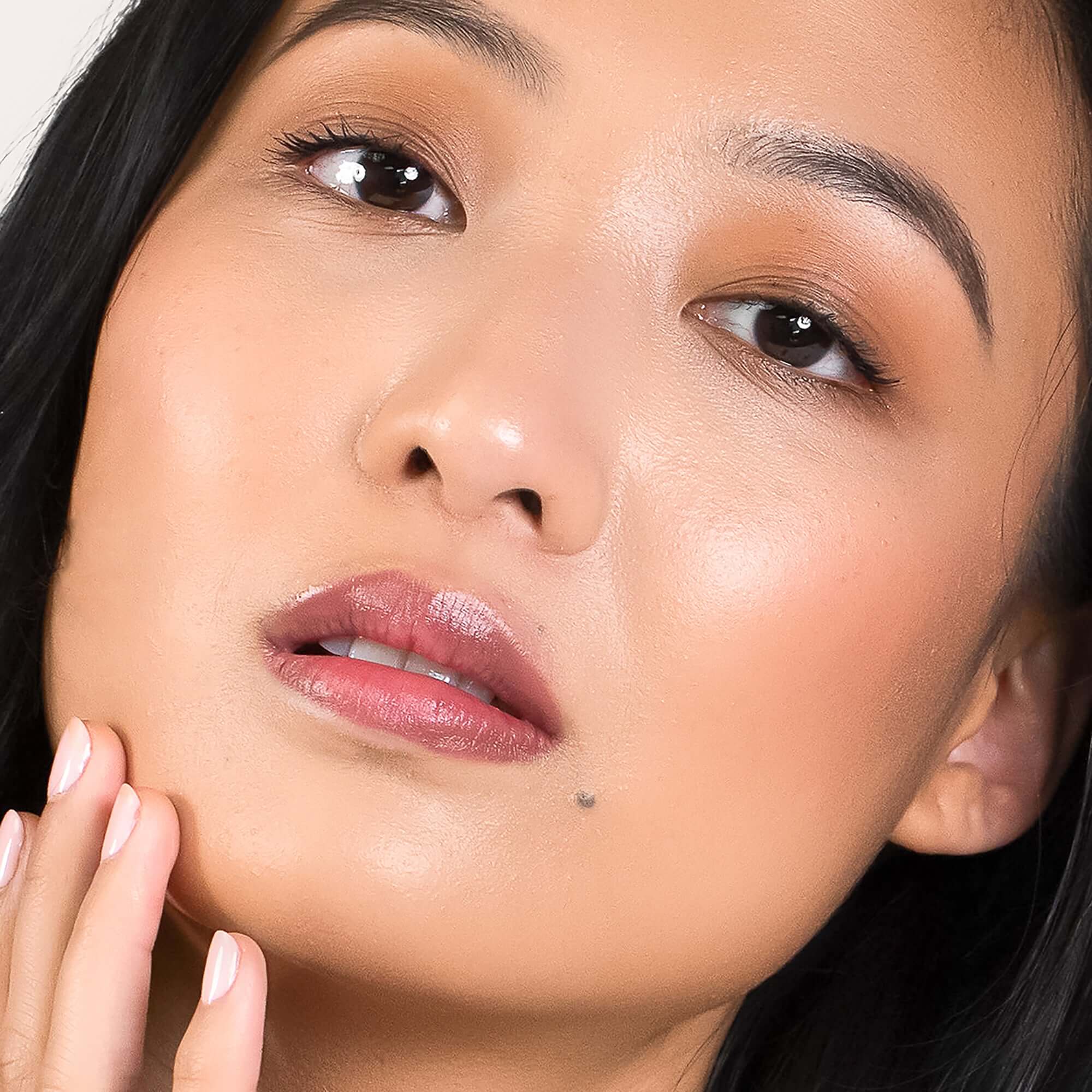 Max Out Your Glossy Makeup Look with PÜR - PÜR Beauty